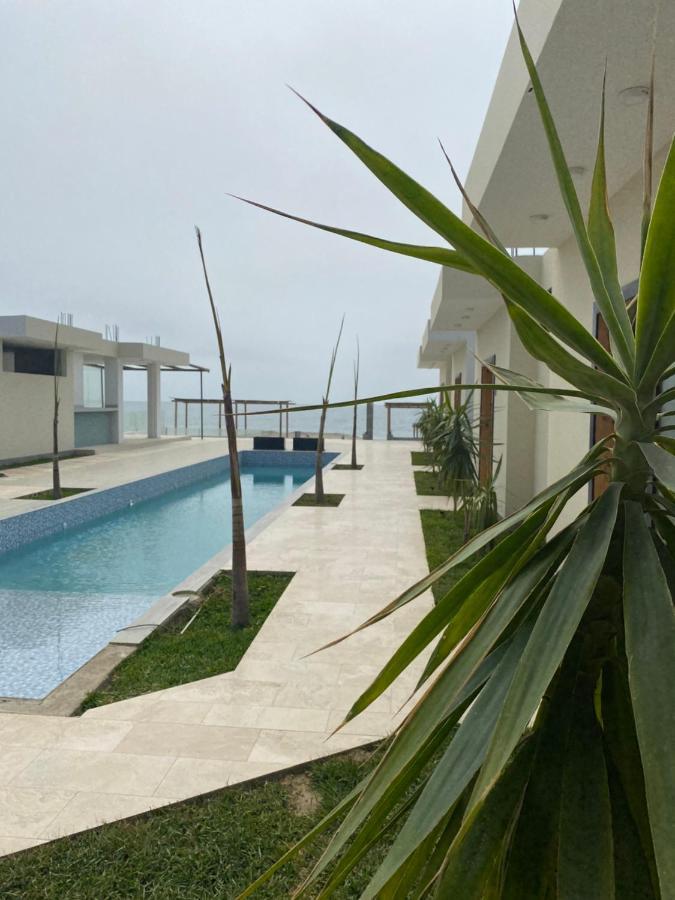 Riviera Vichayito Hotel Buitenkant foto