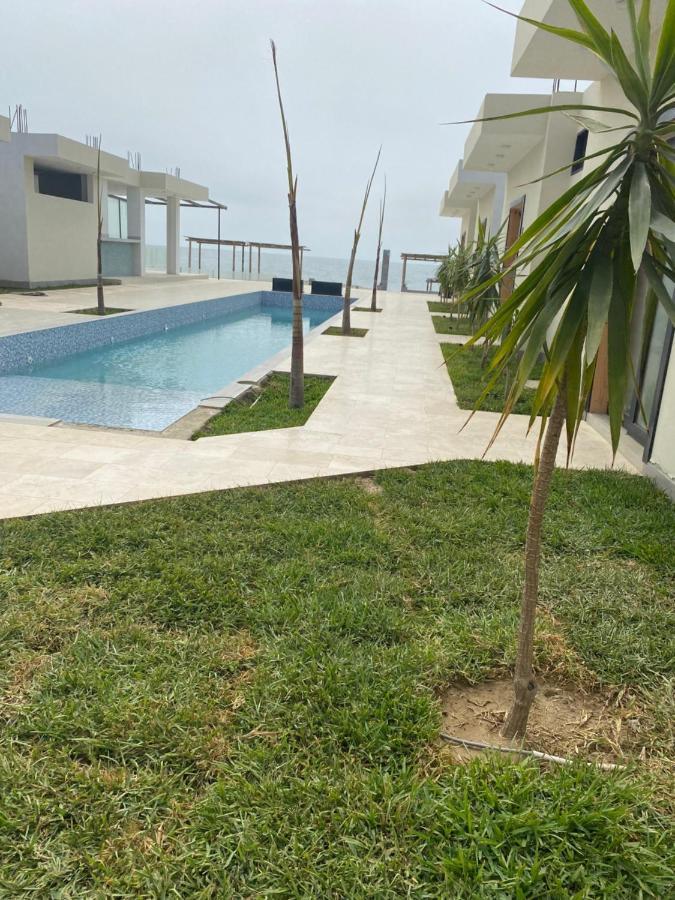 Riviera Vichayito Hotel Buitenkant foto