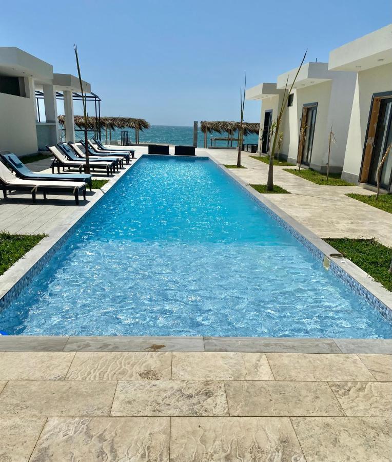 Riviera Vichayito Hotel Buitenkant foto