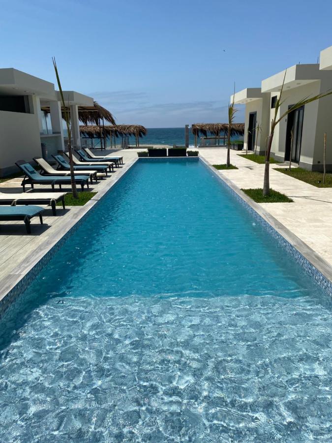 Riviera Vichayito Hotel Buitenkant foto